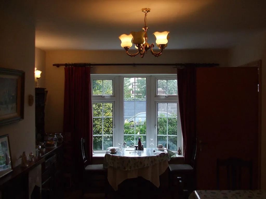 Dun Roamin Bed and Breakfast Galway Bed & Breakfast